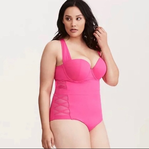 Like new Torrid hot pink 1x bathing suit - Picture 1 of 6